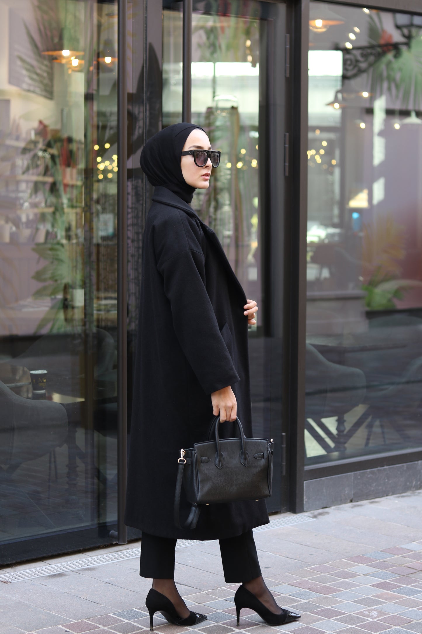 İÇİ KÜRKLÜ OVERSIZE KABAN SİYAH