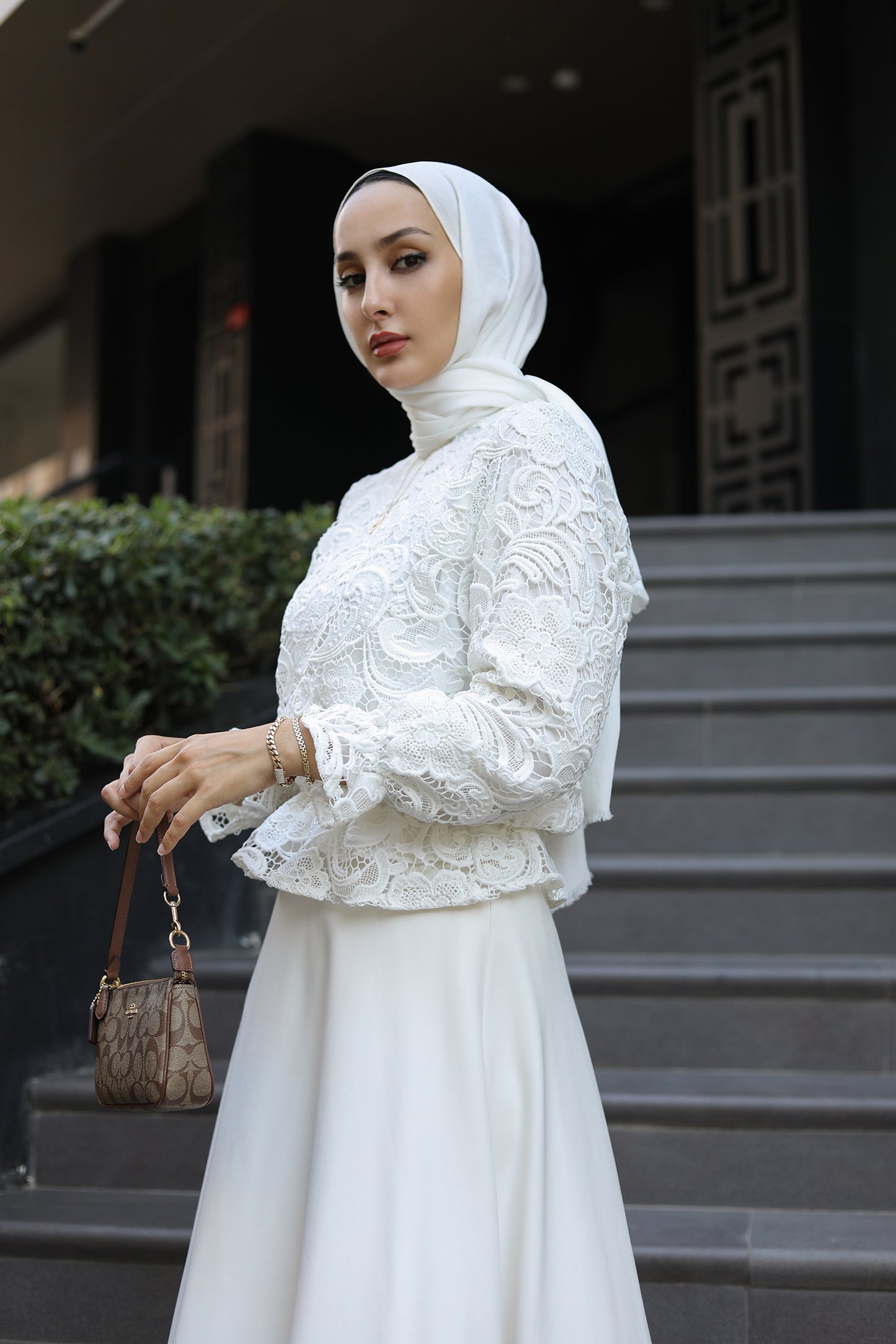 Güpür Sarmaşık Crop Bluz Ekru